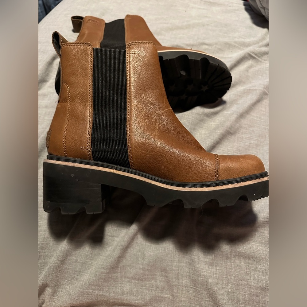 Women’s Sorel ankle boots